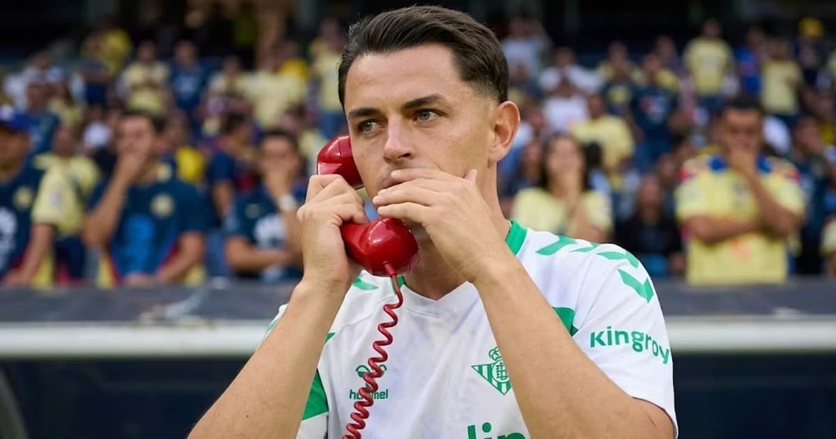 Álvaro Fidalgo mantiene contrato con el Real Betis hasta 2030, mientras comenzaron a circular versiones sobre un posible interés desde la Liga MX.