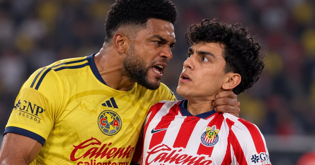 Miguel Borja protagonizó un intenso cara a cara con Richard Ledezma durante el Clásico amistoso disputado en Oakland.