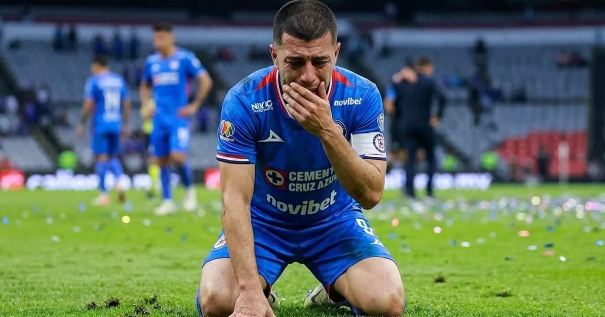 Erik Lira espera que AS Mónaco resuelva la situación de Folarin Balogun antes del cierre del mercado francés para poder completar su llegada a Europa.