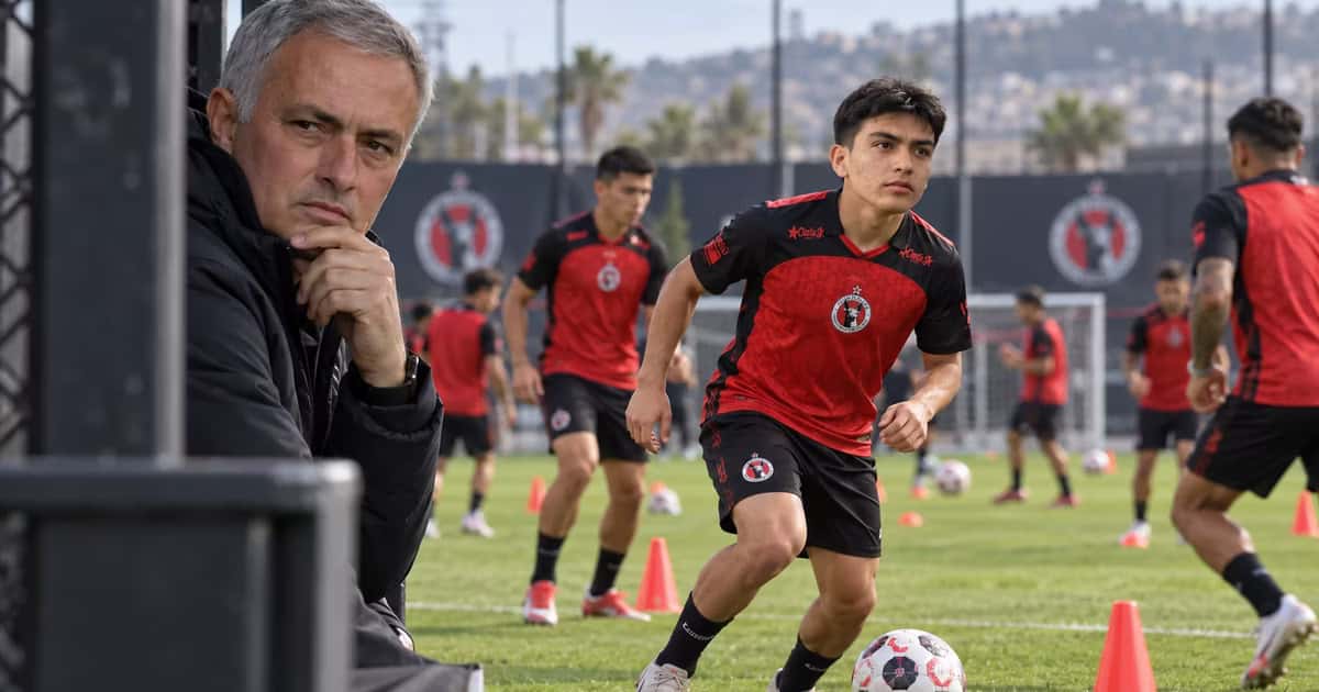 Gilberto Mora volvió a aumentar su exposición internacional después de marcar con México mientras Real Madrid y Barcelona siguen sus pasos.