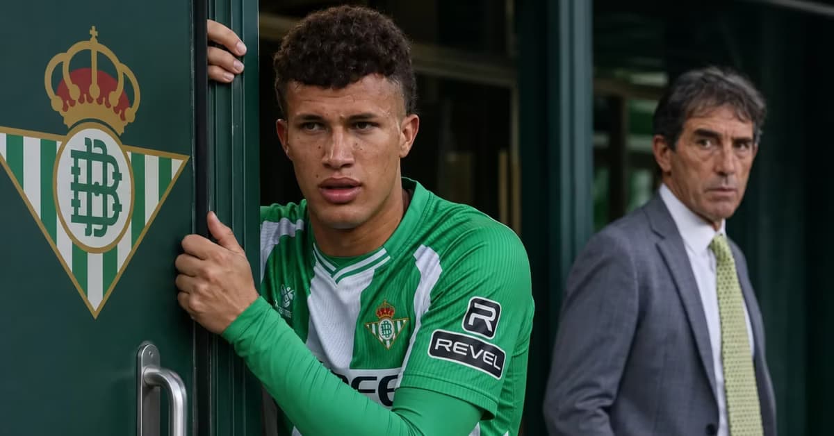 Nelson Deossa aferrado a no salir del Betis y América se quedaría sin el
