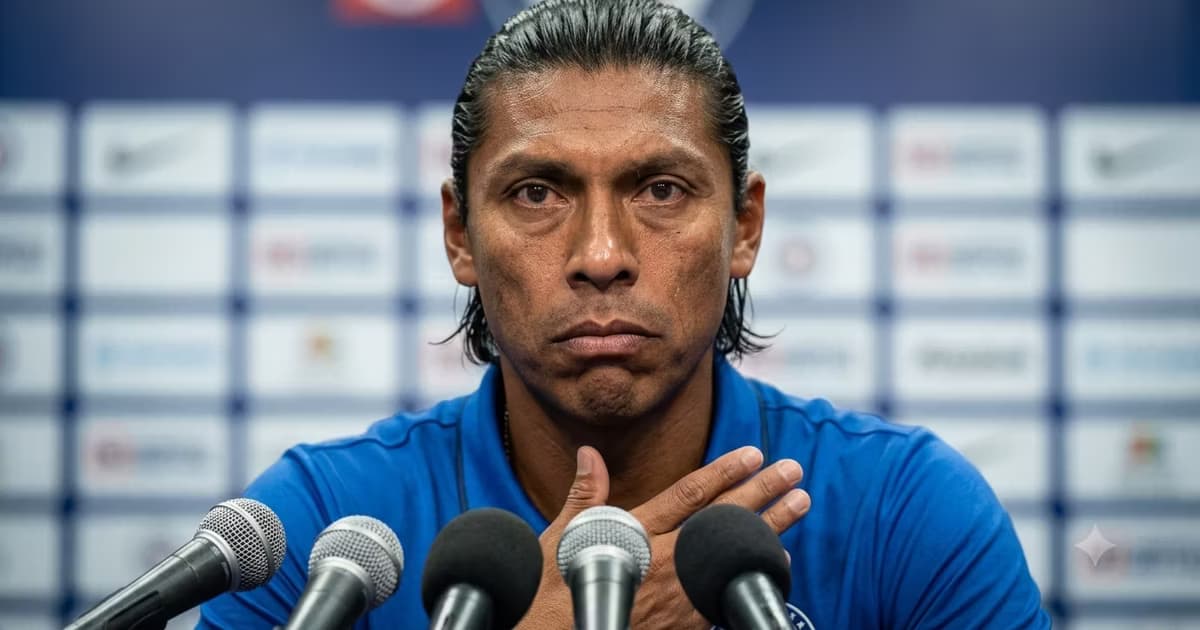 Joel Huiqui en rueda de prensa
