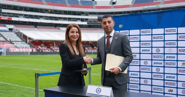 Lo mejor que le puede pasar a Erik Lira para salir a Europa es Rafaela Pimenta