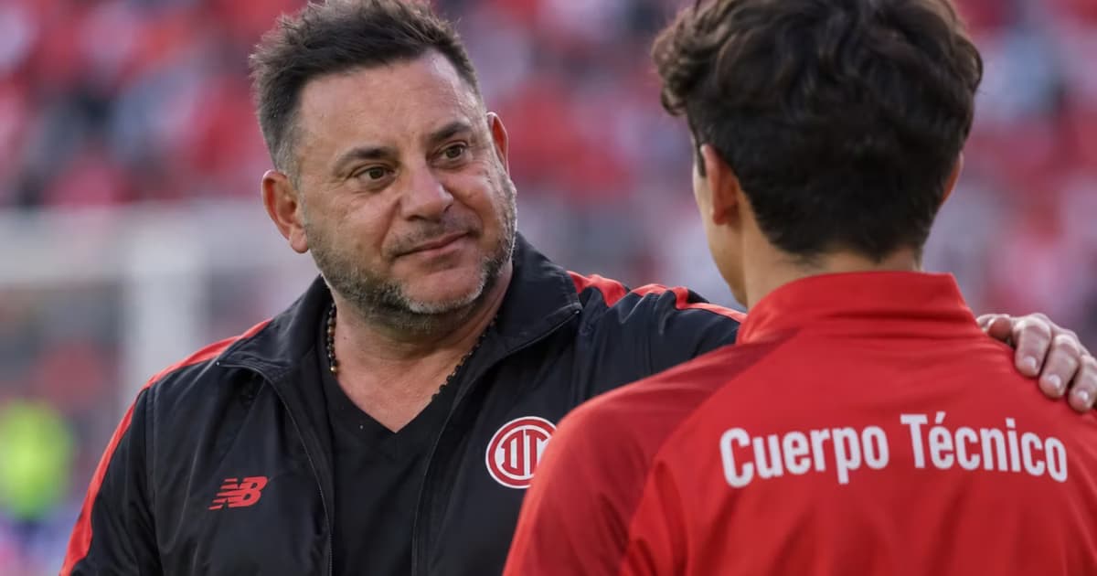 Antonio Mohamed considera que su hijo Shayr puede comenzar su carrera como entrenador principal en los próximos años después de formarse a su lado.