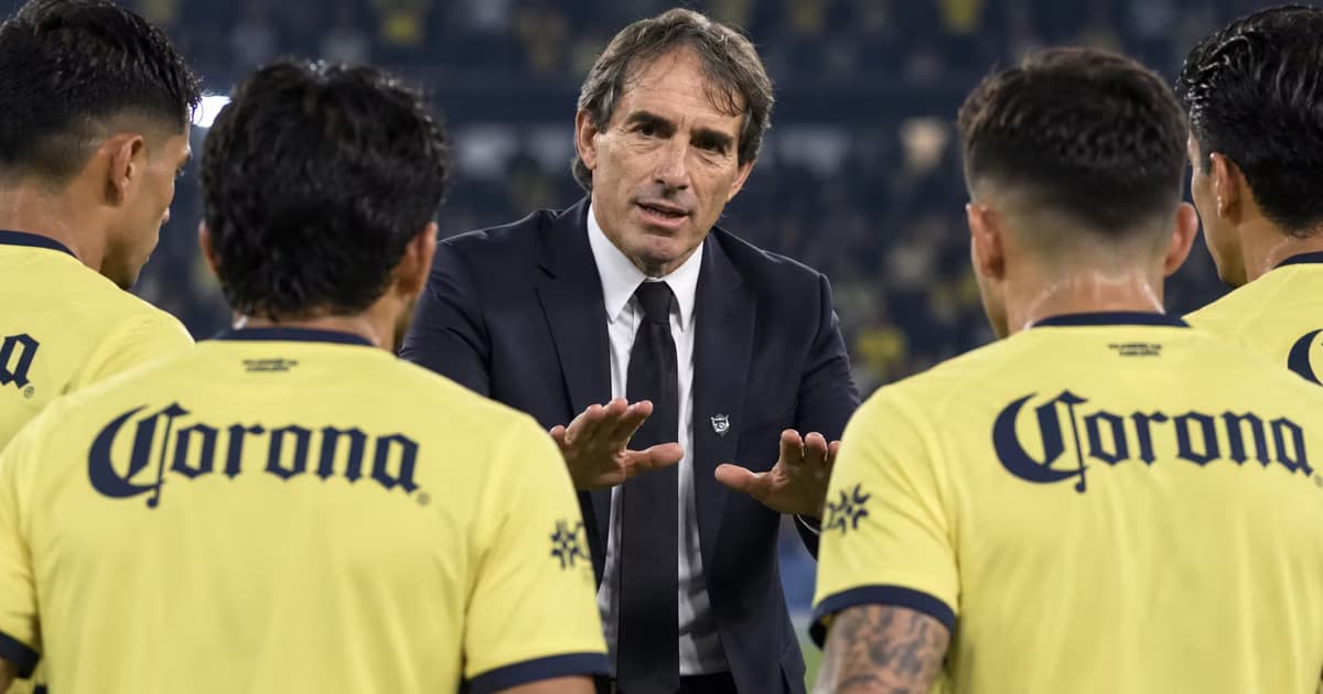 Guillermo Almada pidió tranquilidad a sus jugadores inmediatamente después del empate de Miguel Borja ante Chivas, cuando América había remontado dos goles en apenas tres minutos.