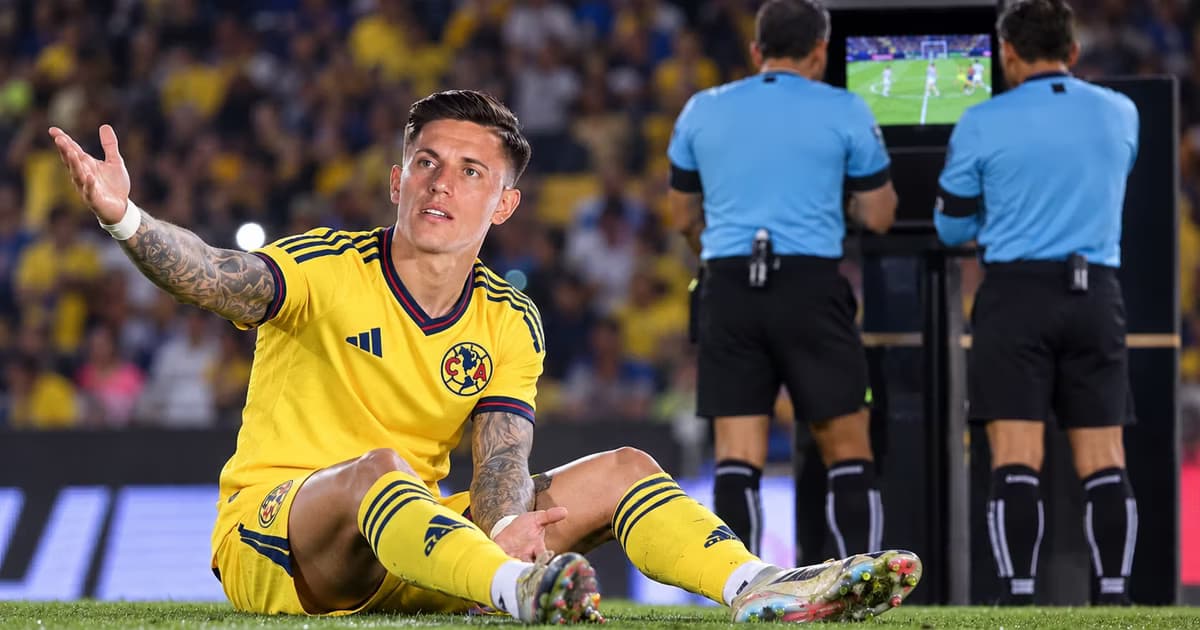 Brian Rodríguez y el penal