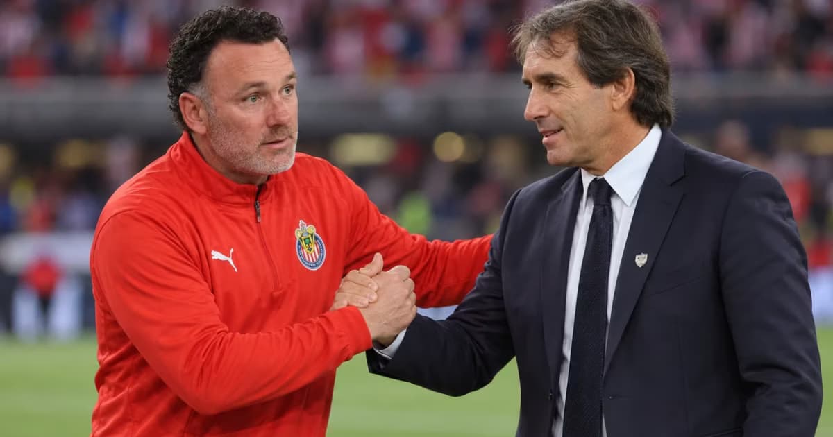 Gabriel Milito evitó colocar a Chivas como favorito pese a llegar como líder al Clásico Nacional frente al América.
