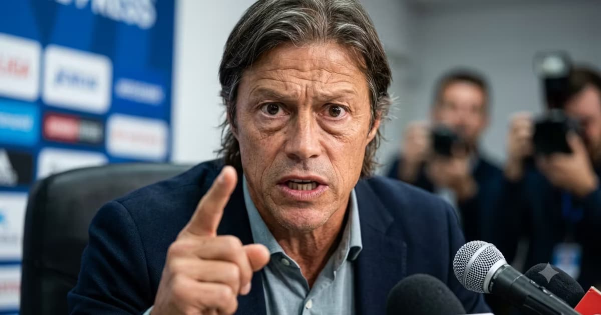 Matías Almeyda enojado en rueda de prensa