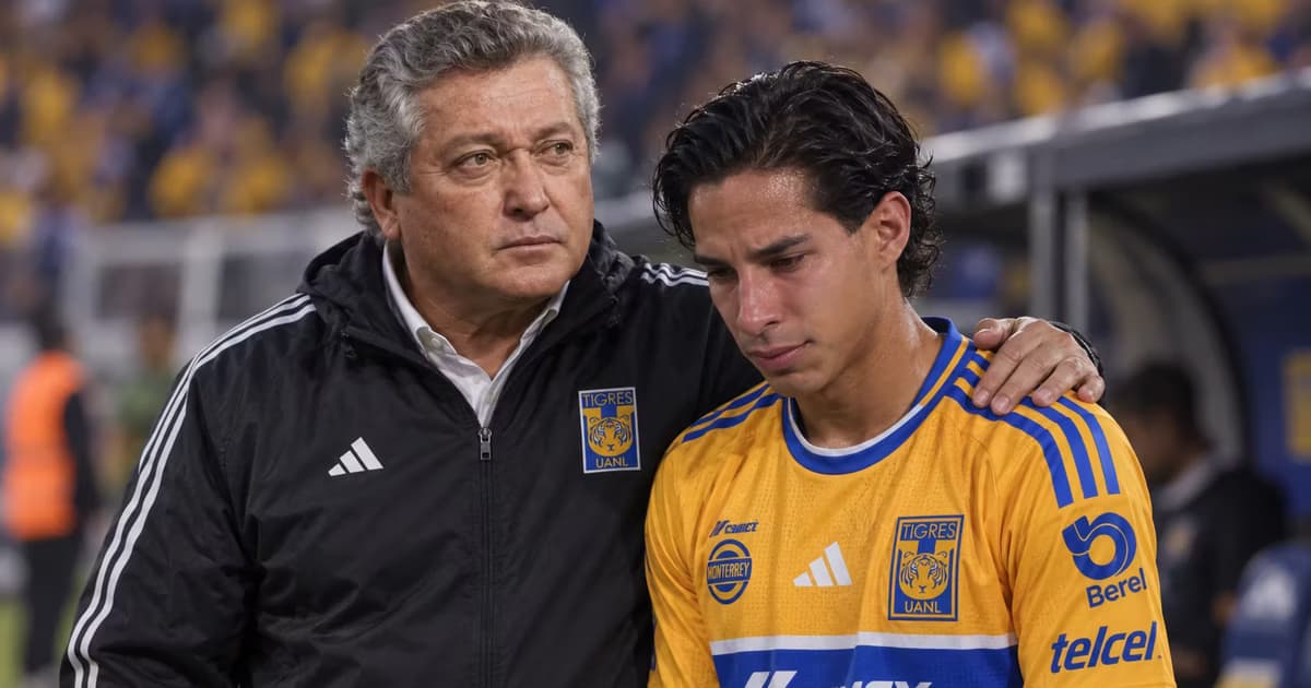Diego Lainez y Gerardo Arteaga fueron expulsados después del Clásico Regio, mientras Víctor Manuel Vucetich defendió públicamente al jugador de Tigres.