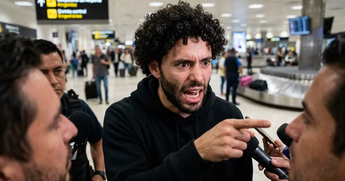 César Huerta llegó a México después de asegurar que Anderlecht le comunicó que no entraba en sus planes y que esperó durante semanas una nueva oportunidad en Europa.