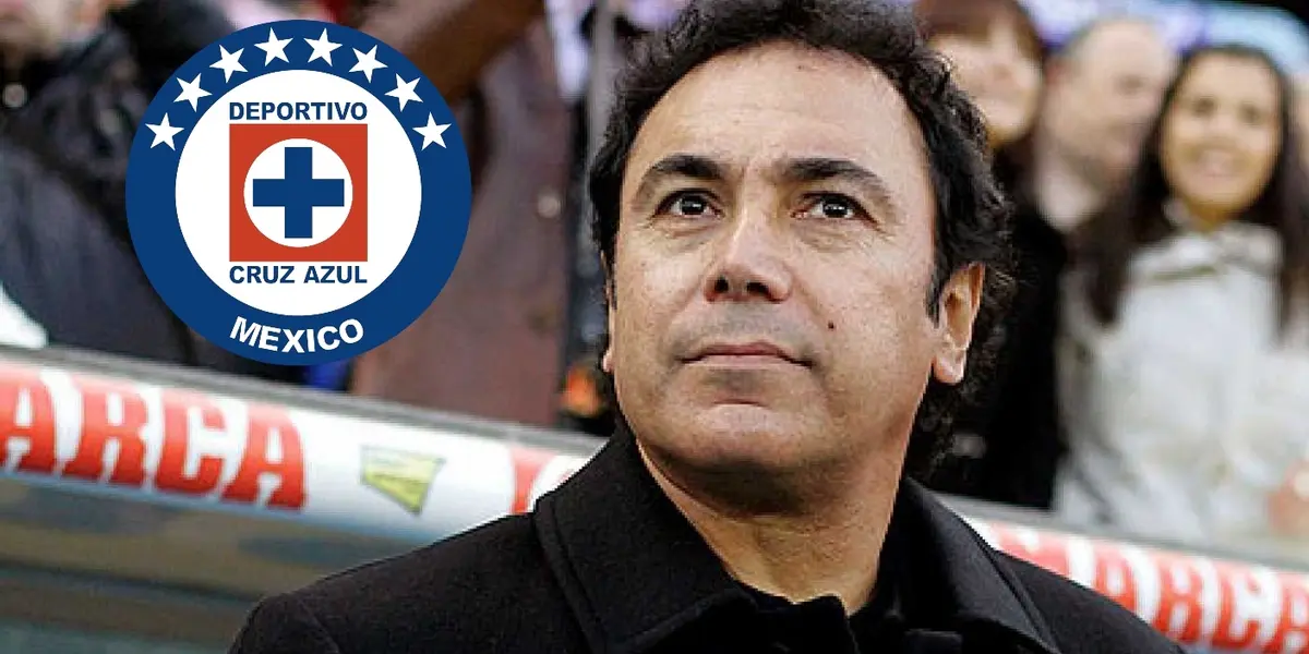 A falta de una firma, Hugo Sánchez sería el nuevo DT de Cruz Azul y mira el salario que habría exigido.