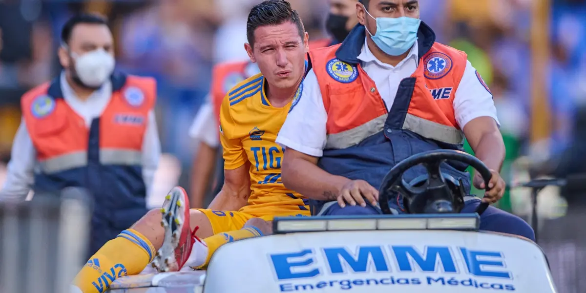 A los 13 minutos del partido entre Tigres y Pumas salió lesionado el jugador más caro y mejor pagado en la historia de la Liga MX