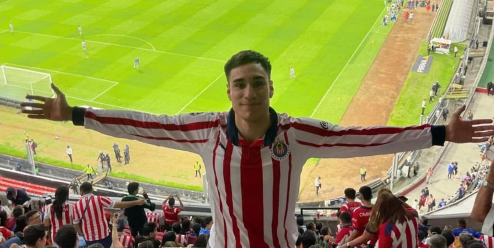 Aficionado argentino que recorre México para ver a Chivas.