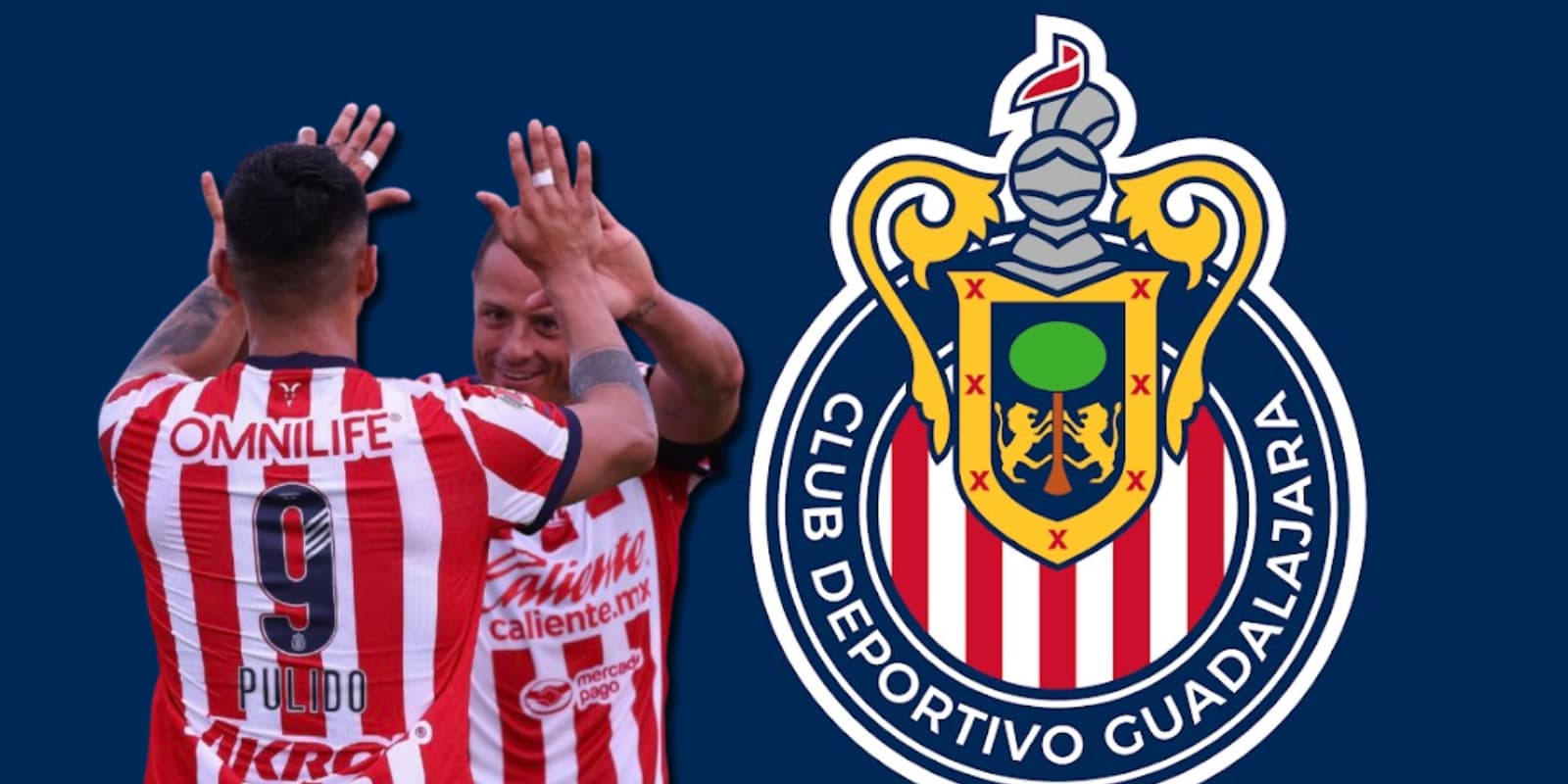 Alan Pulido junto a Javier Hernández / FOTO CHIVAS