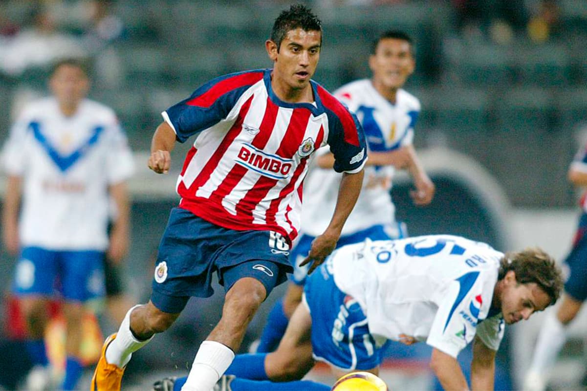 Alberto "Venado" Medina se convirtió en campeón del Reality Show "Exatlón", pero sigue ligado al futbol.