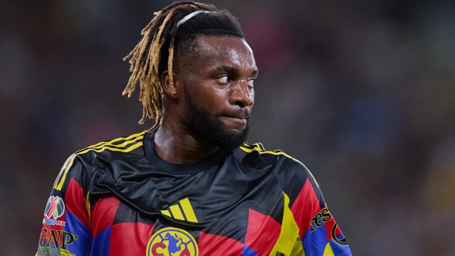 Allan Saint-Maximin durante un partido del Club América
