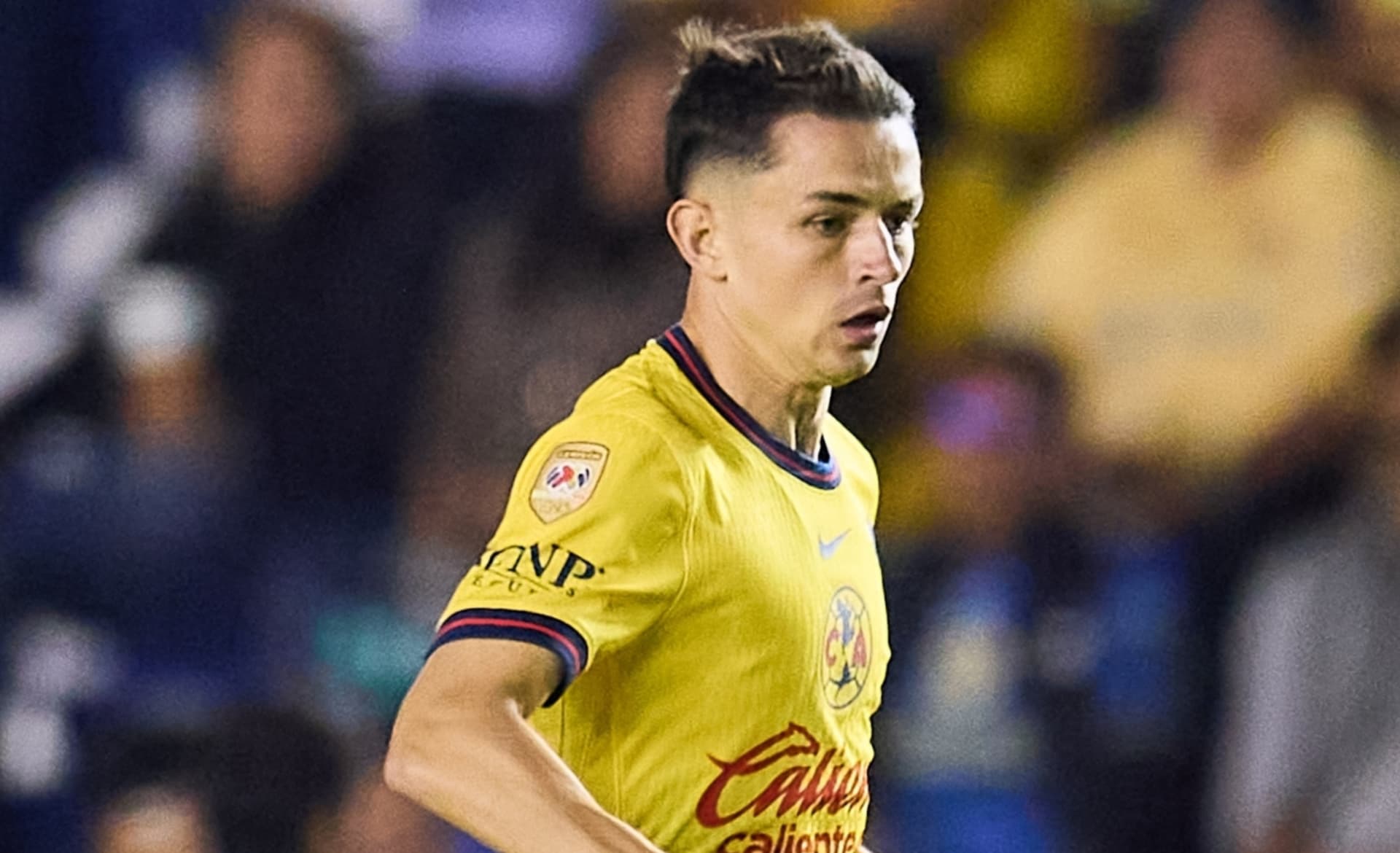 Álvaro Fidalgo en un juego de América ante el Azul (Fuente: Mexsports)