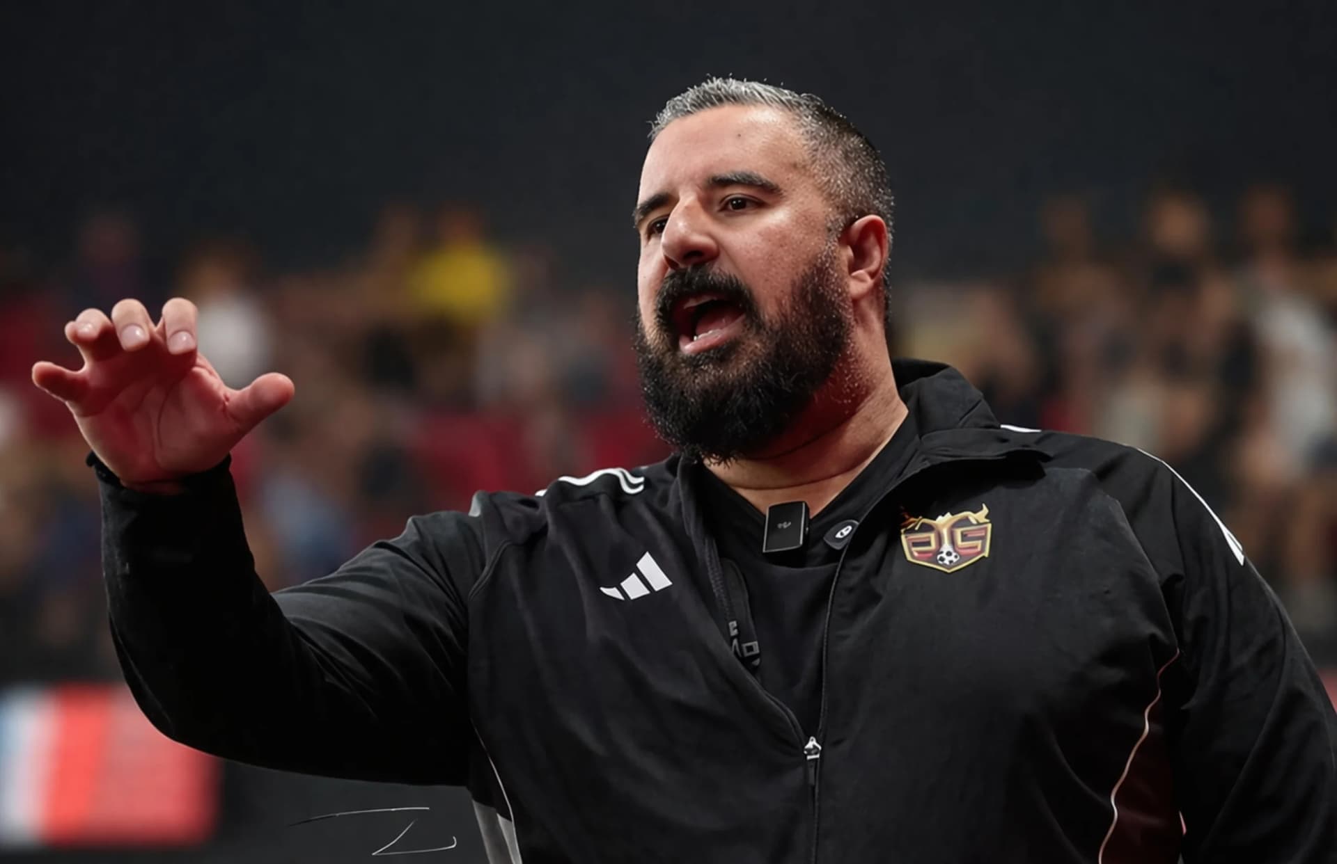 Álvaro Morales debutó con derrota en su nueva aventura como DT en la Kings League.