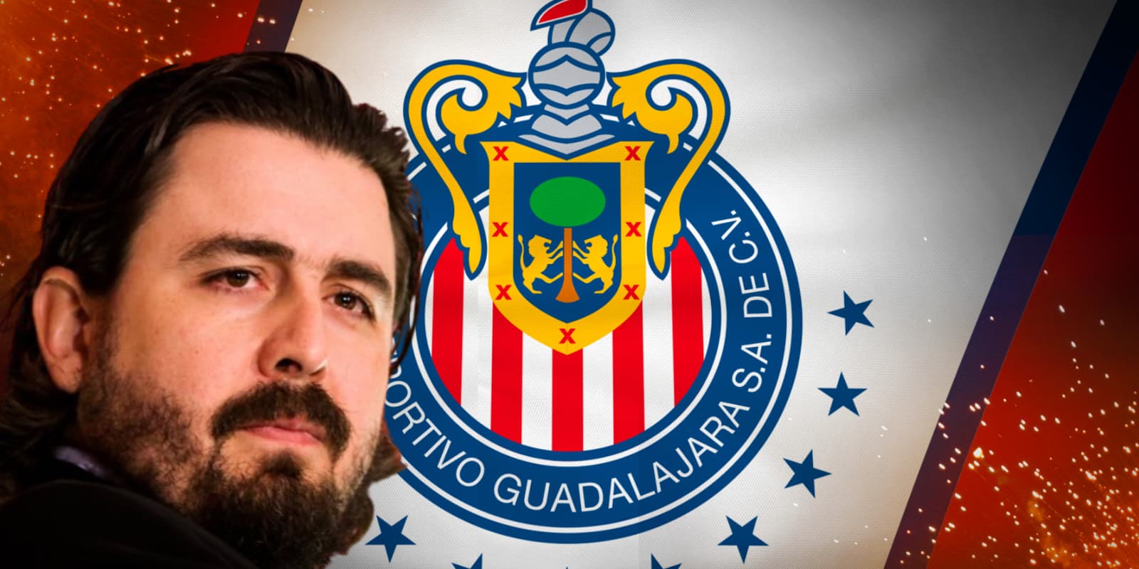 Amaury Vergara junto al escudo de Chivas / FOTO FUTBOL TOTAL