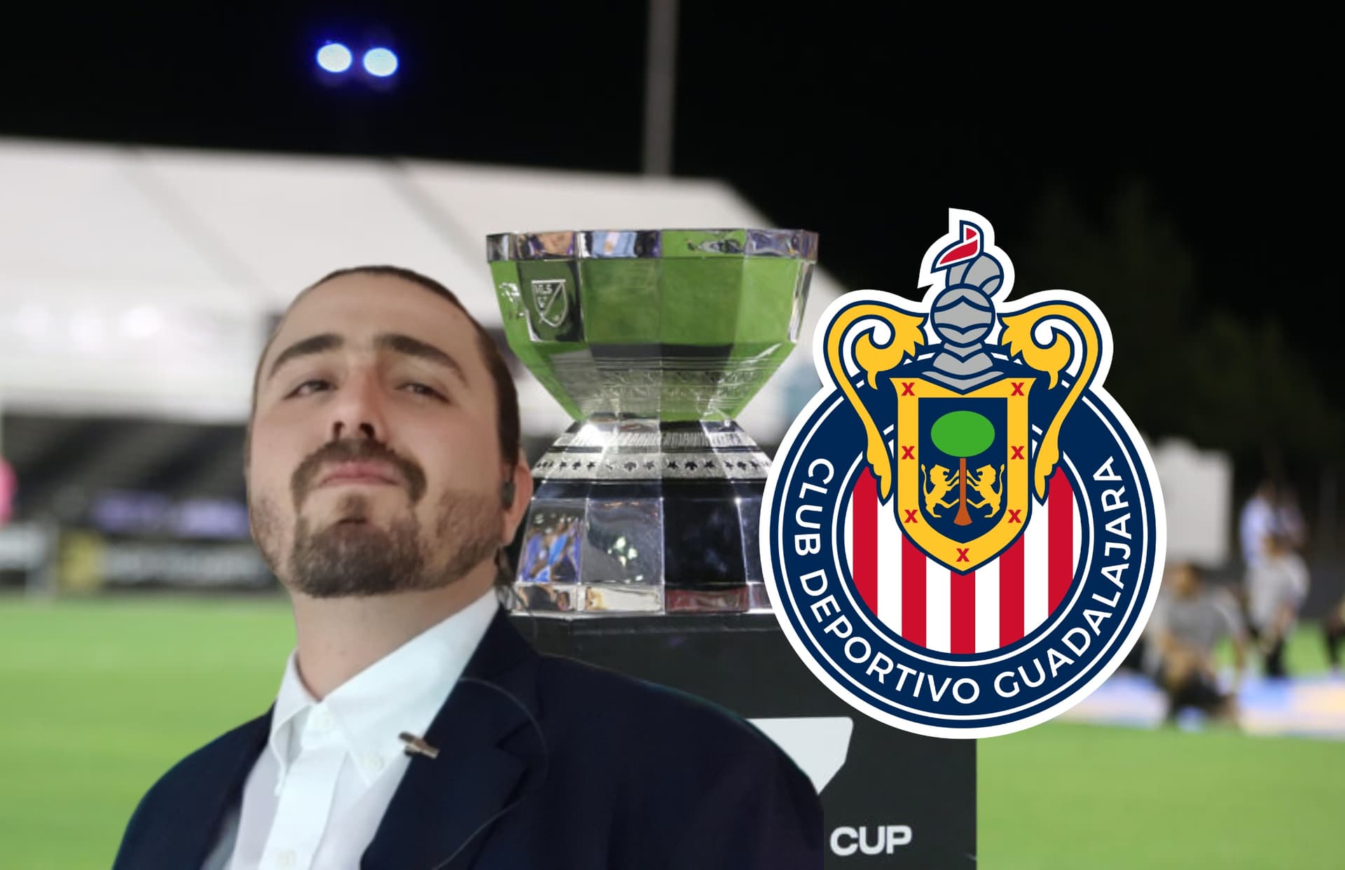 Amaury Vergara y escudo de Chivas/Foto Getty Images.