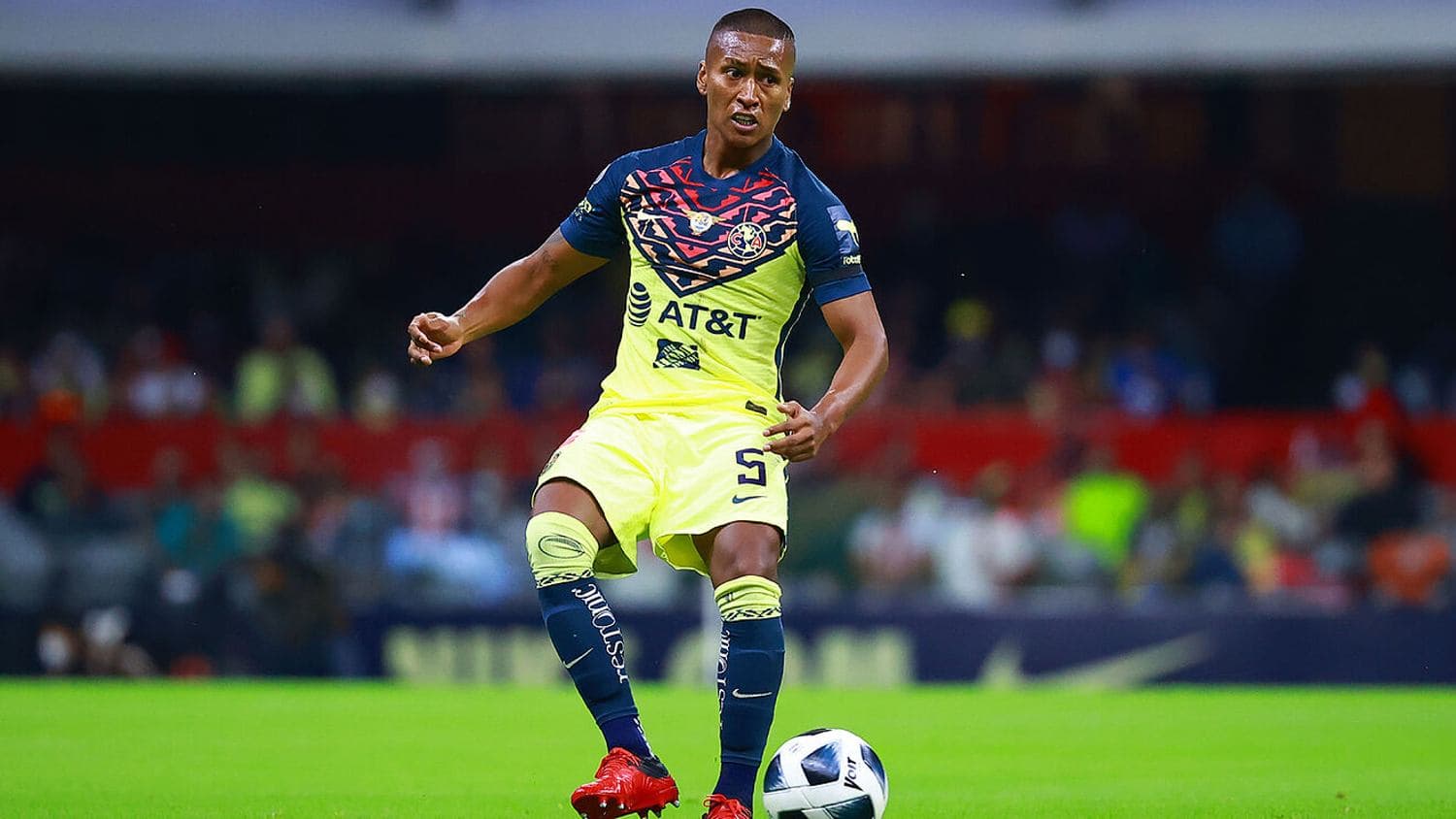 América podría sufrir una gran cantidad de bajas para el próximo torneo, algunos por temas de contrato, otros por baja o porque interesan a otros clubes como Pedro Aquino.