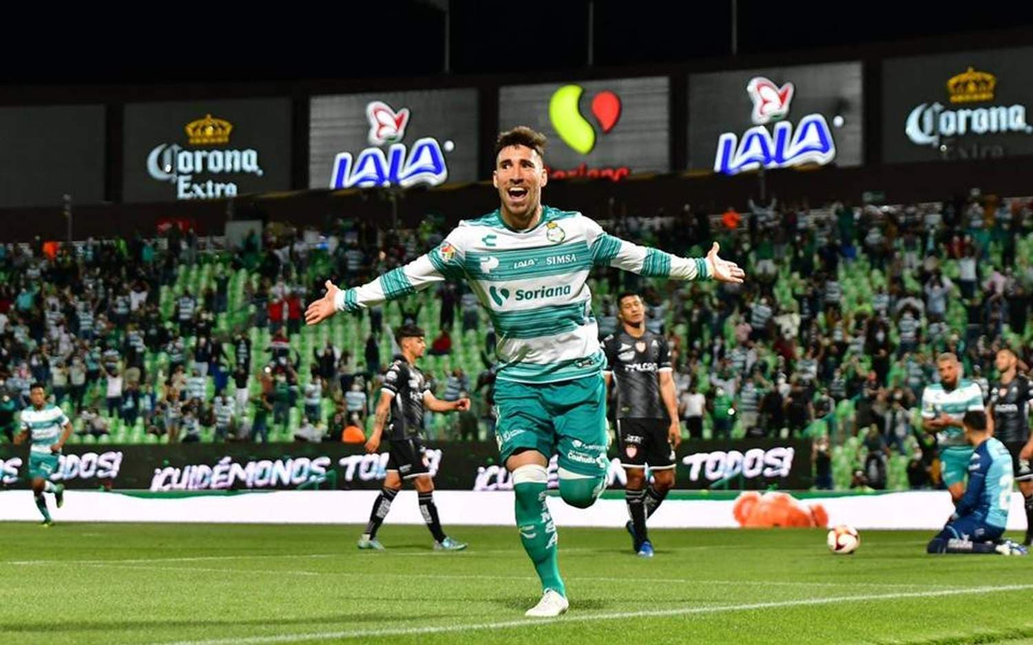 América tendría que desembolsar entre 8 y 15 millones de dólares por el mediocampista uruguayo, quien tiene contrato vigente con Santos hasta 2023.