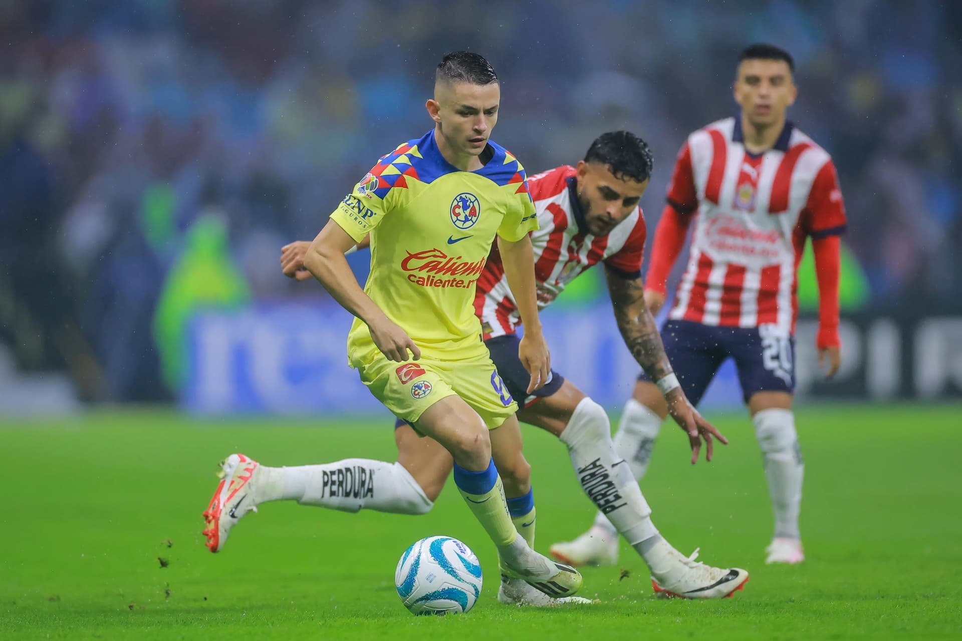 América vs Chivas en el Clásico Nacional (Foto: Mexsport)