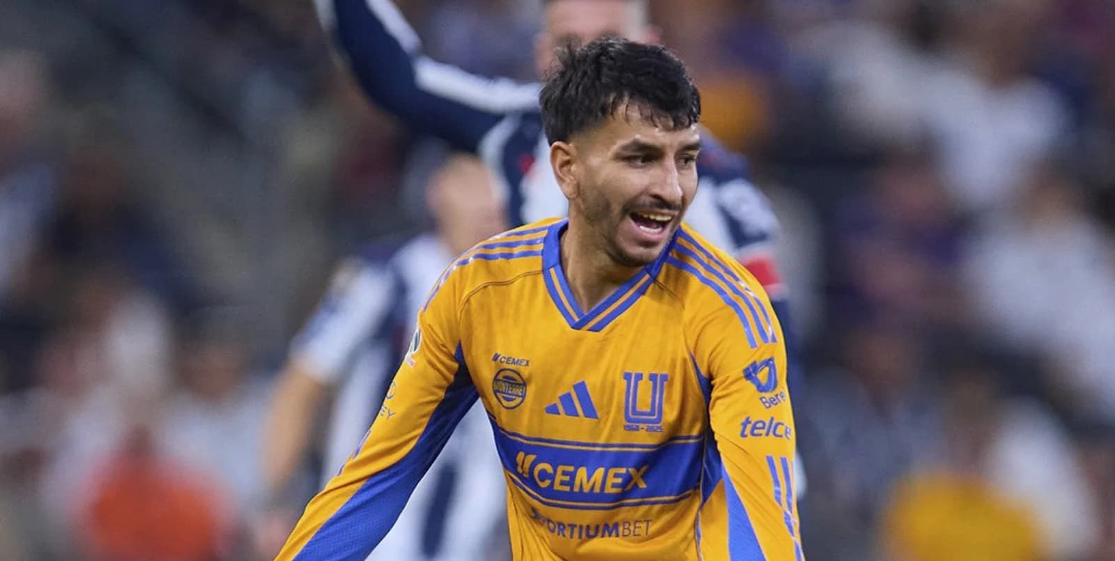Ángel Correa en el Clásico Regiomontano / FOTO MARCA