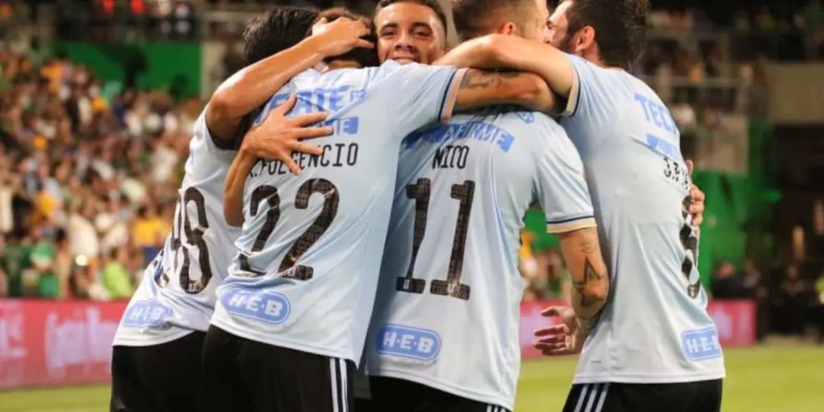 Aunque Nicolás 'Diente' López se despachó con dos goles, Miguel Herrera aplaudió a otro jugador de Tigres