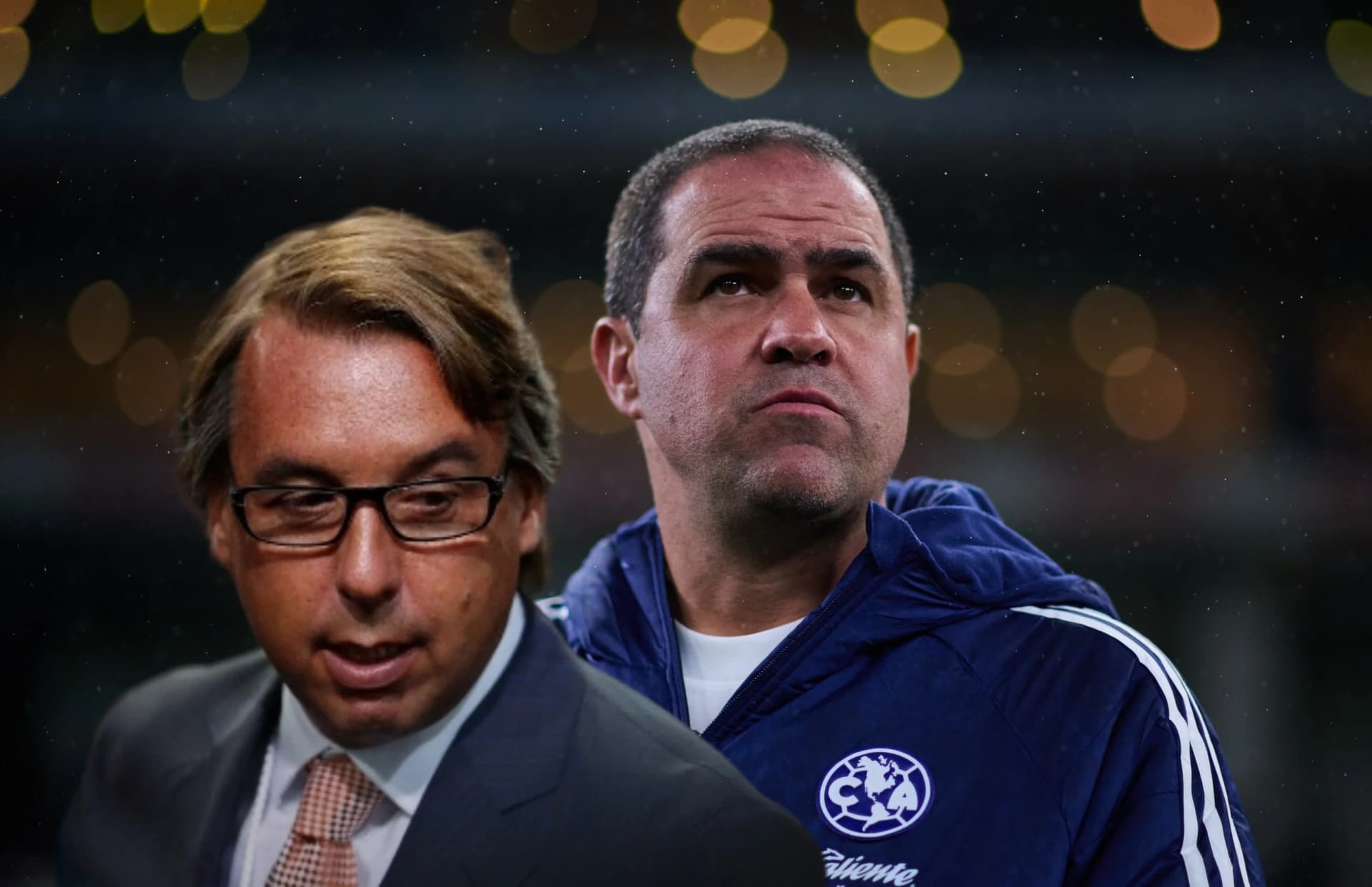 Azcárraga observa con seriedad a Jardine, mientras se juega su continuidad al frente del América.