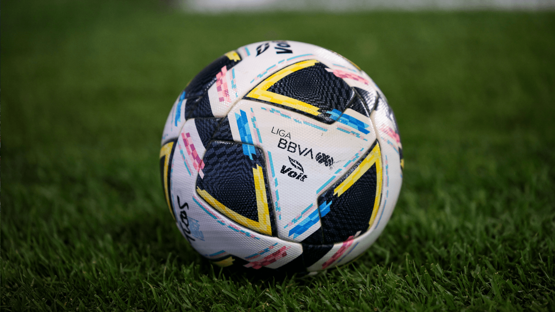 Balón de Liga MX | Foto: @LigaBBVAMX