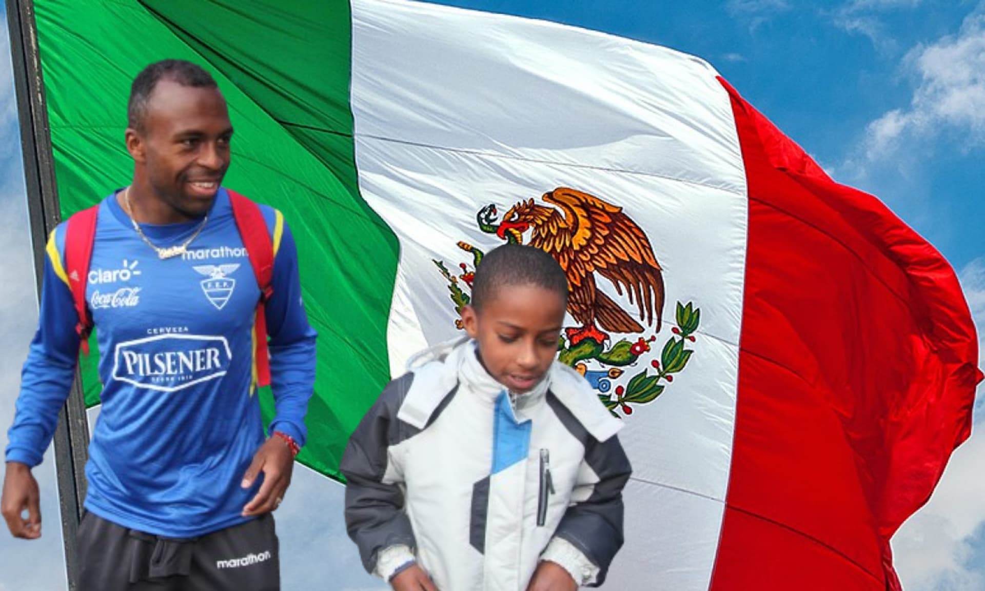Bandera de México y de frente, el ex jugador de las Águilas Christian Benítez / El Futbolero