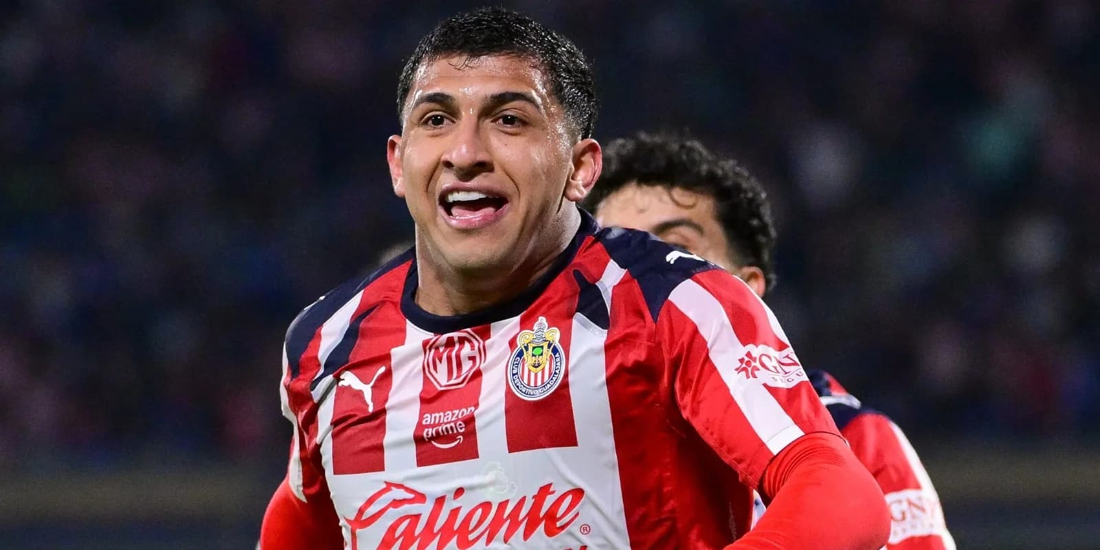 Bryan González salió con una molestia en el tobillo tras el Cruz Azul vs Chivas
