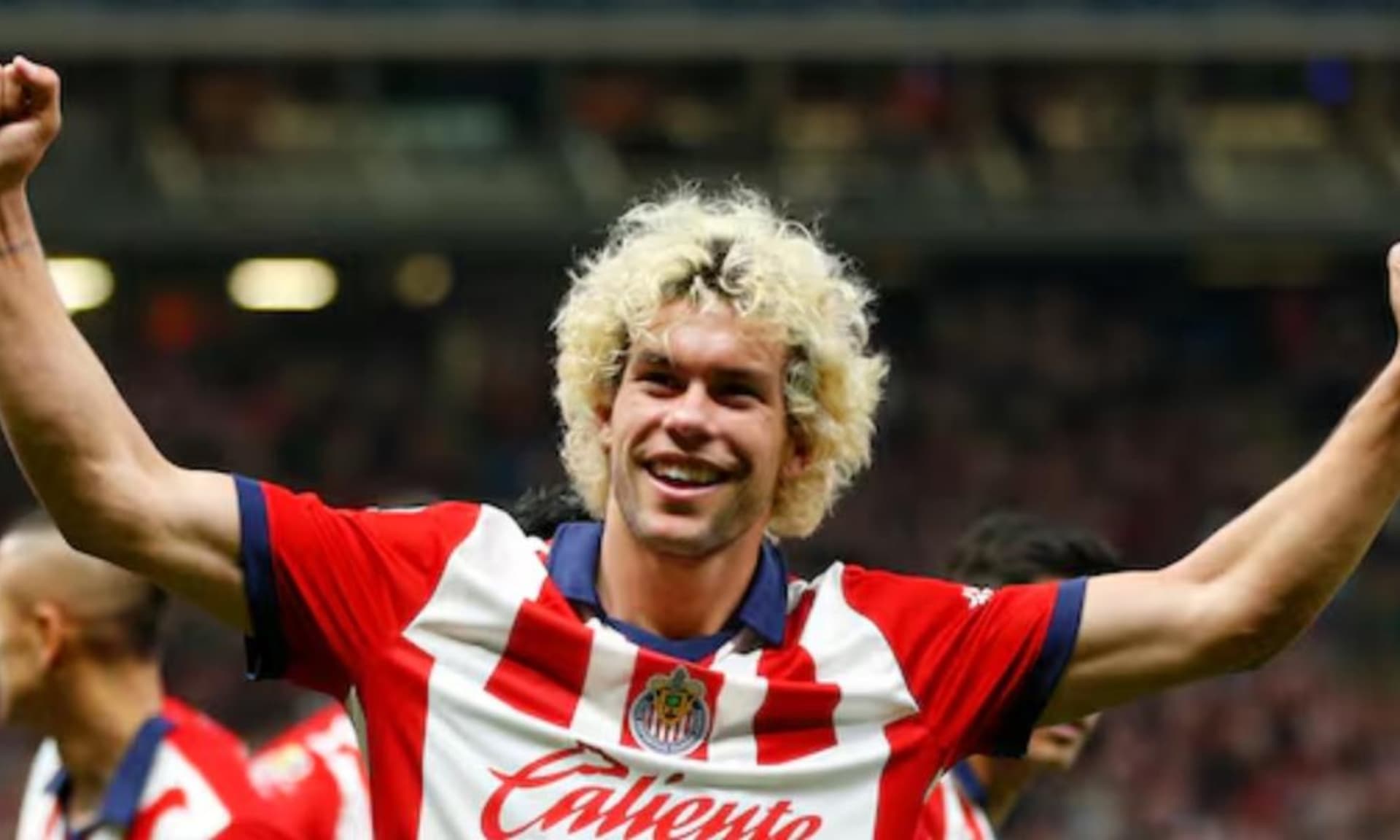 Cade Cowell festeja gol del combinado de las Chivas de Guadalajara (Fuente: Imago)