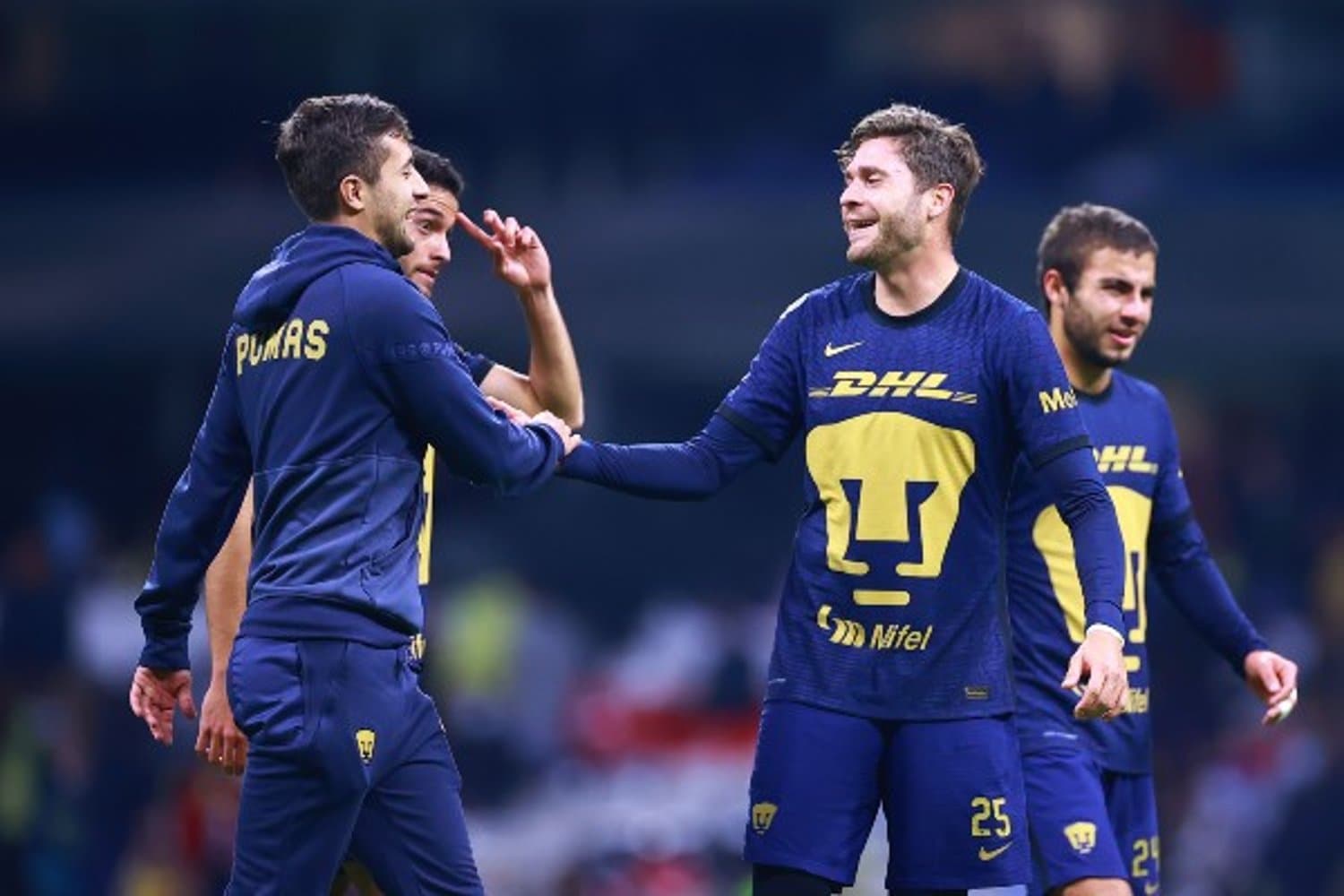 Carlos Gutiérrez estará fuera de las canchas por un periodo más prolongado, pues fue intervenido otra vez y su retorno dependerá de su evolución.