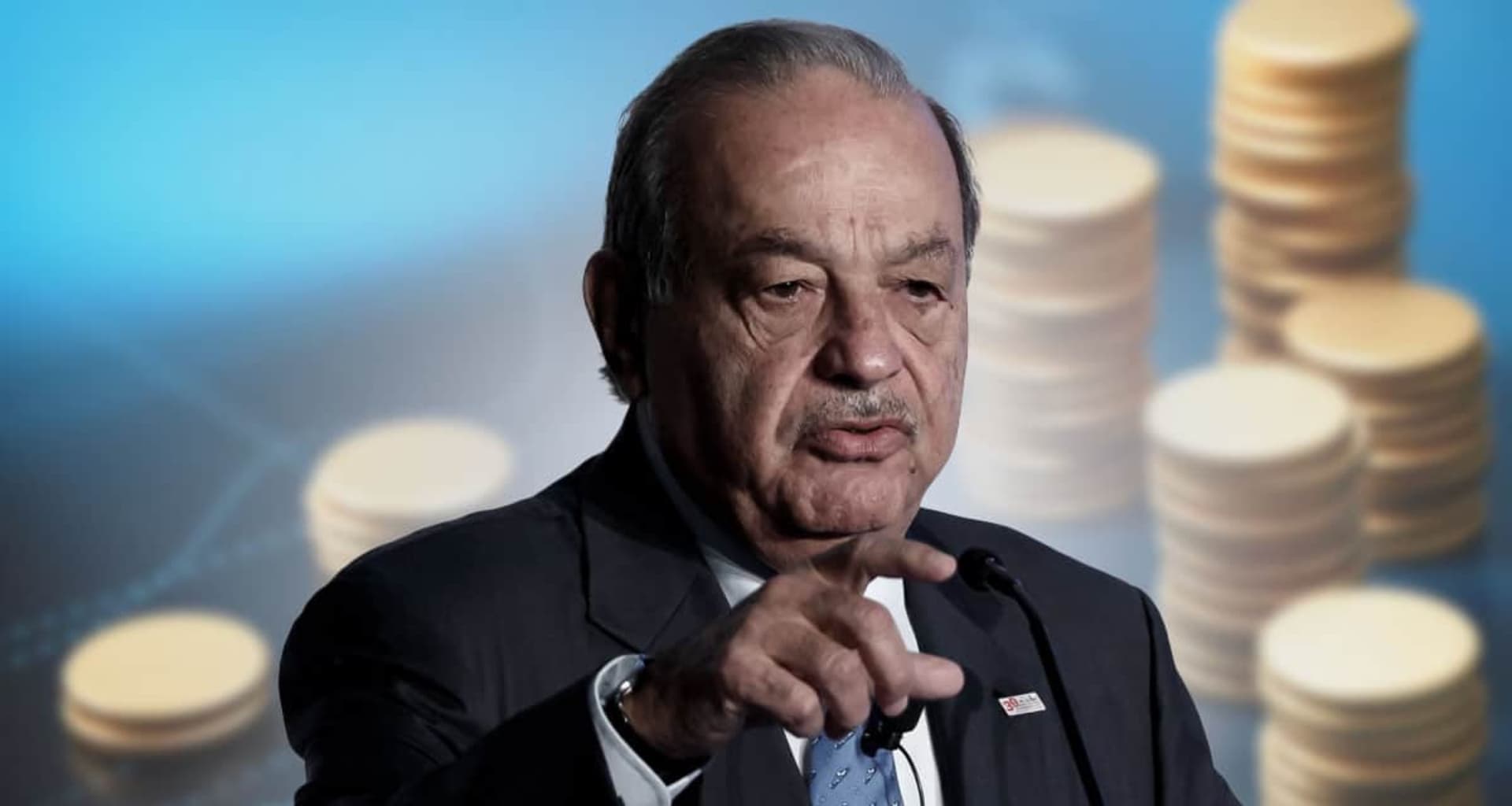 Carlos Slim fue el principal perjudicado en los fracaso de la Selección de México todo porque no llegó el Tri a los Juegos Olímpicos. El millonario podría acercar a un dt que sí llame a Vela.