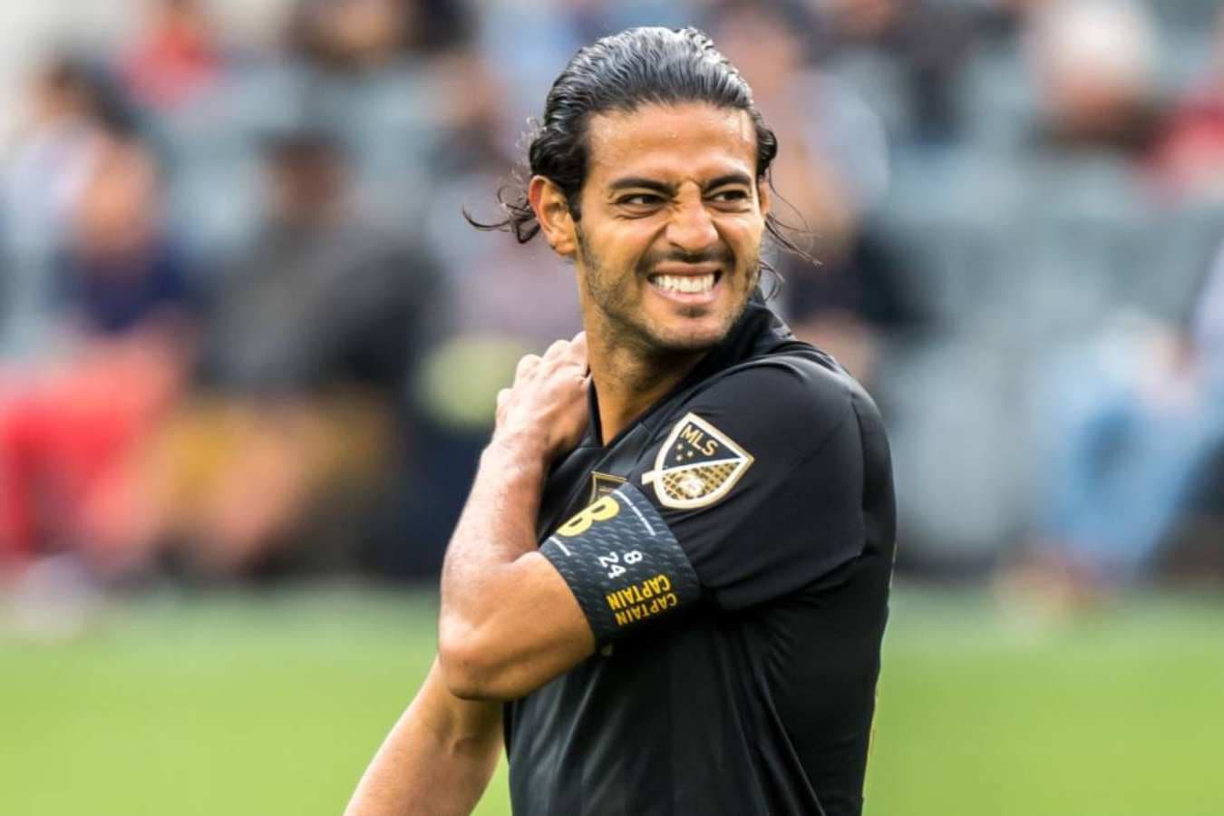 Carlos Vela termina contrato y no estaría en sus planes renovar con LAFC; se revela su nuevo destino y no es a Chivas.