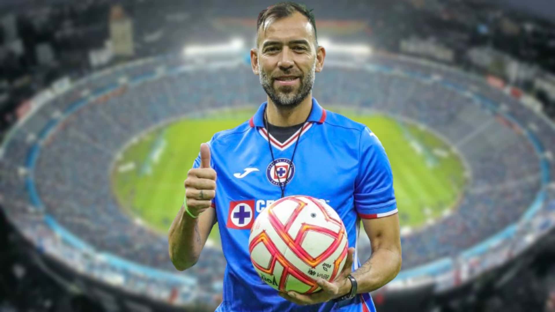 César Delgado en homenaje con Cruz Azul