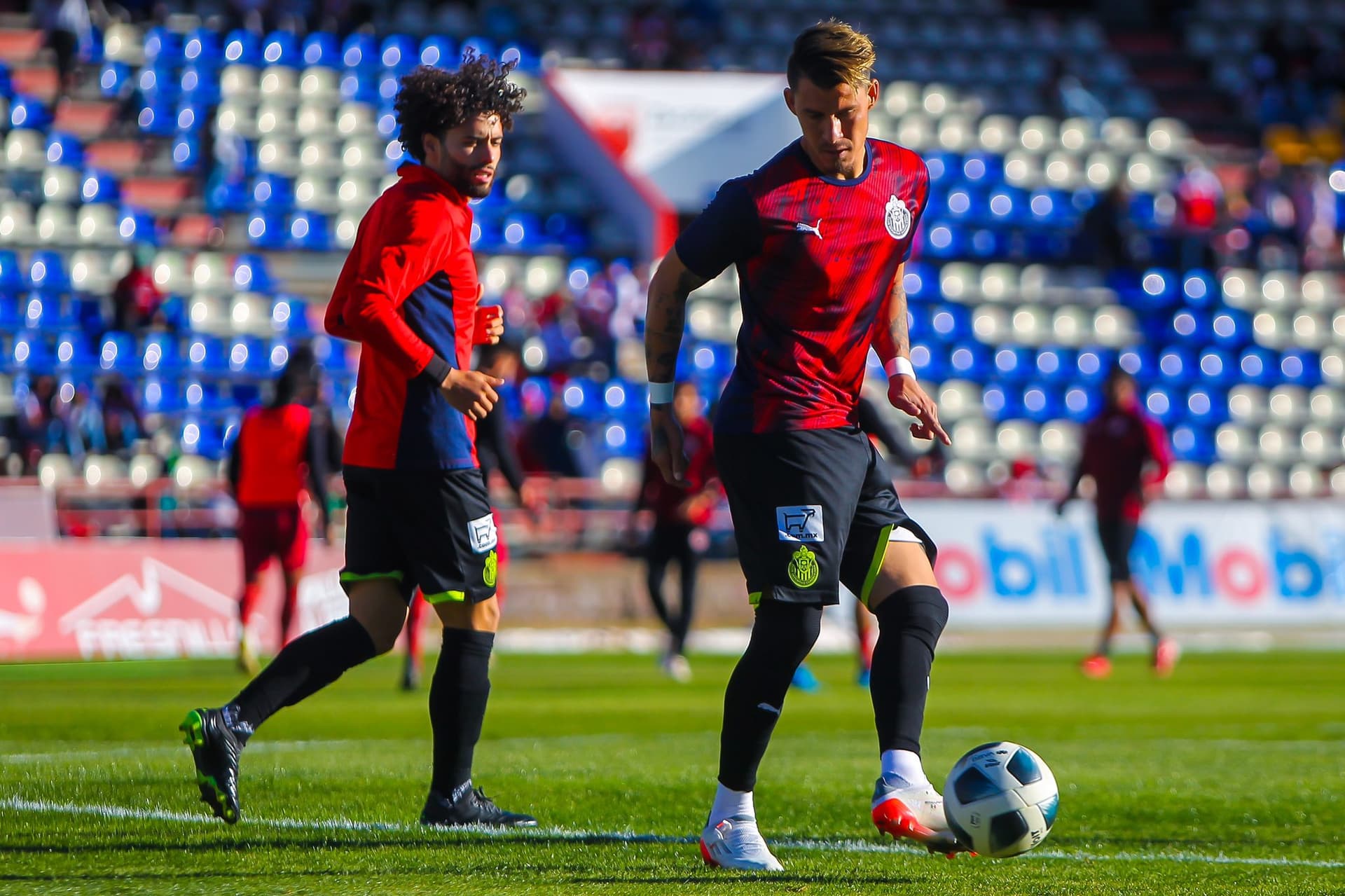 César Huerta volvió a ser el elegido por Marcelo Michel Leaño para ser el 9 titular en Chivas.