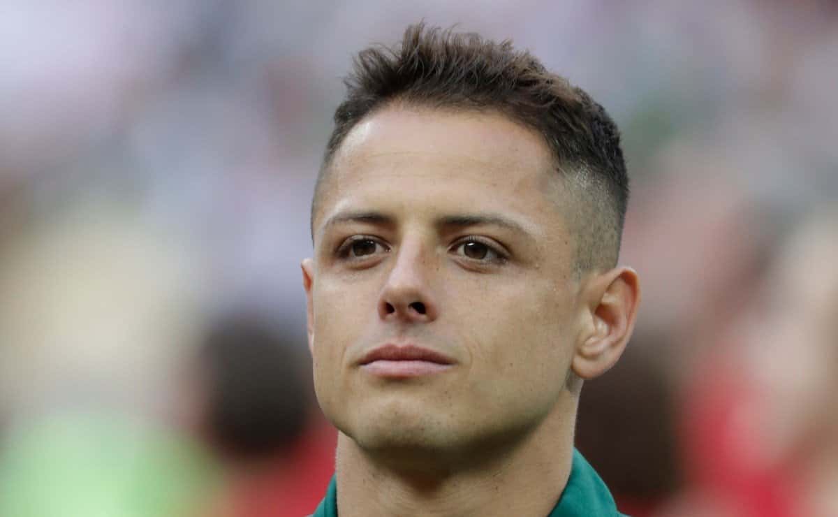 Chicharito Hernández, al igual que Carlos Vela, está prácticamente descartado para el juego de las estrellas, algo que a un hombre tan profesional como lo es el surgido en Chivas, no lo pone de los más contento. Sin embargo, apareció una regla que podría traerle más problemas.