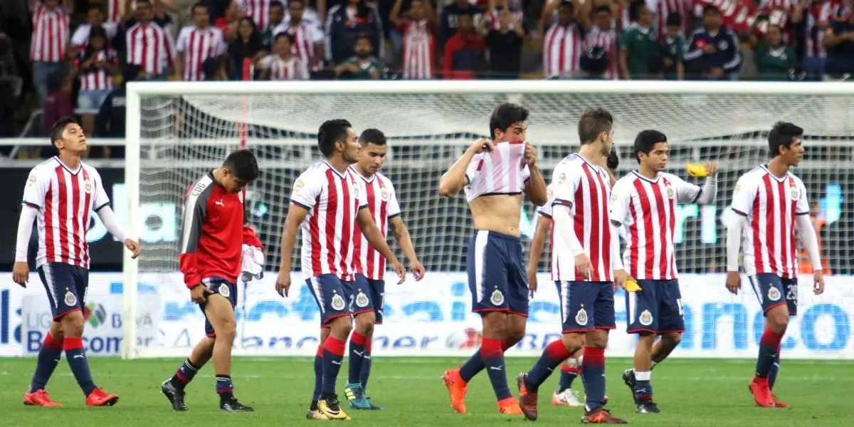 Chivas anunció un plantel que ganaría una cantera que tenía todo para hacer brillar al club y regresarlo a sus años de gloria, Chivas Sub-20 y el primer equipo perdieron contra Atlético de San Luis, la Sub-20 por goleada y el primer equipo 2 a 0.