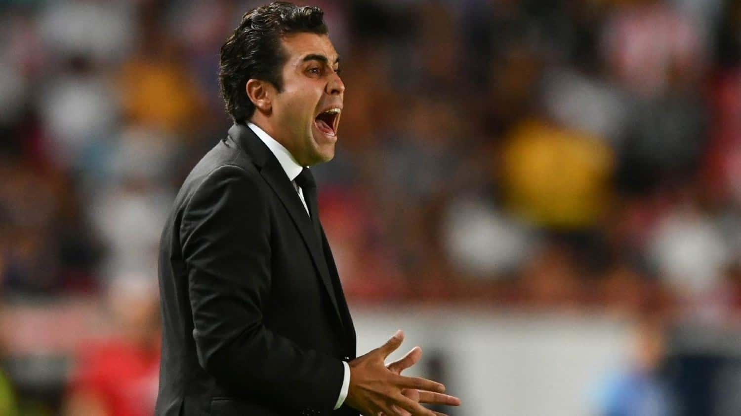 Chivas ha estado lejos de las grandes glorias y en los últimos torneos han dejado más sinsabores que buenos momentos, es por eso que han desfilado diferentes técnicos en el banquillo del chiverío.