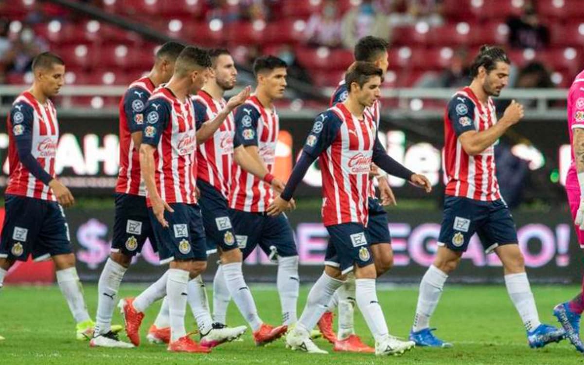 Chivas intentaría sumar a Marco Granados antes de que termine el periodo de fichajes.