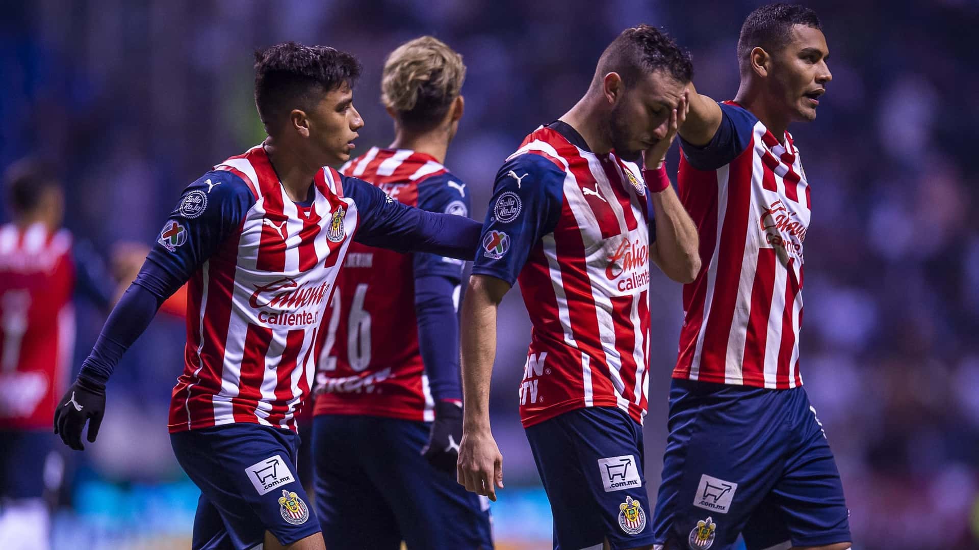 Chivas podría ir por Jaiber Jiménez, quien no seguirá en Cruz Azul, y lo haría para suplir a una de las figuras que se iría del Rebaño.