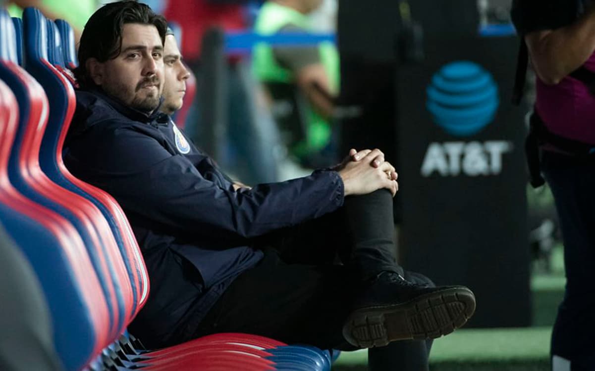 Chivas se podría quedar sin más refuerzos por culpa de Marcelo Michel Leaño, quien comienza a tomar mucha fuerza en el club.