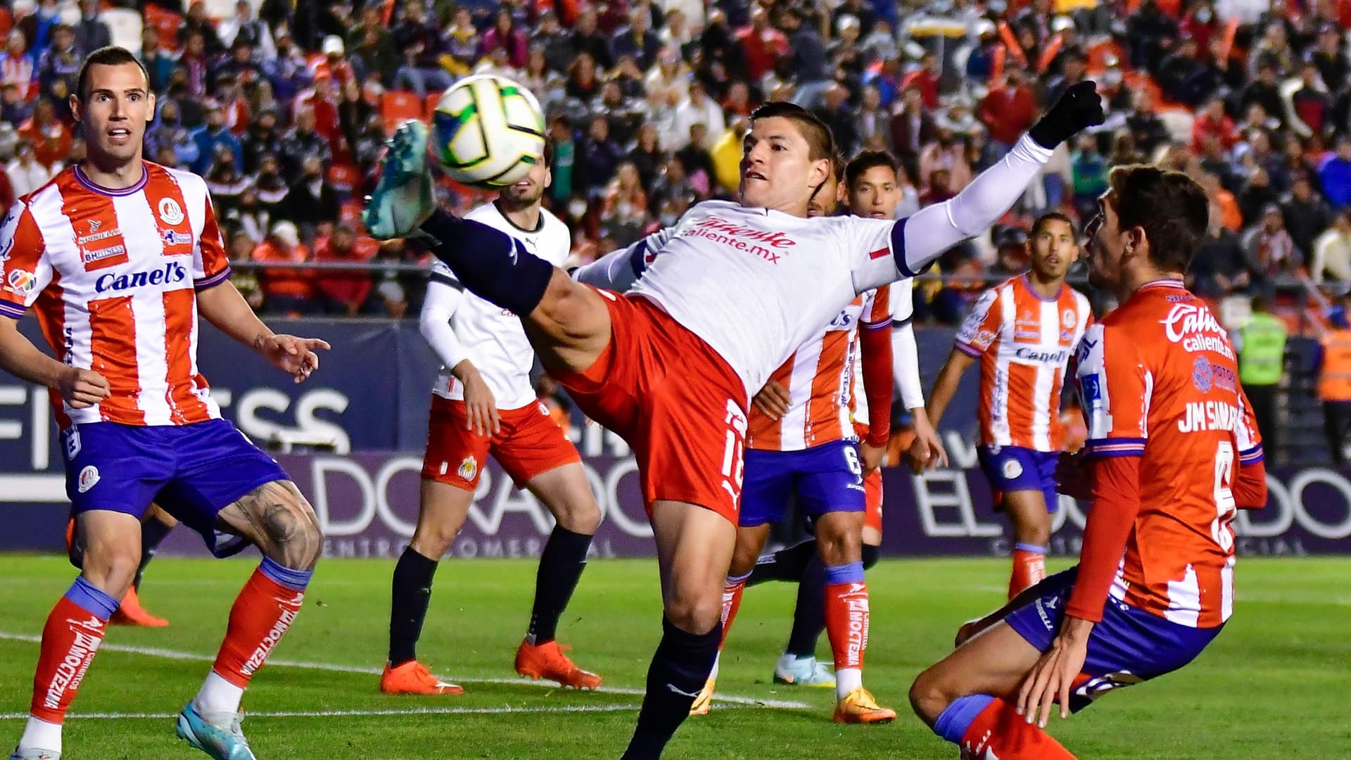 Chivas tendrá una prueba complicada