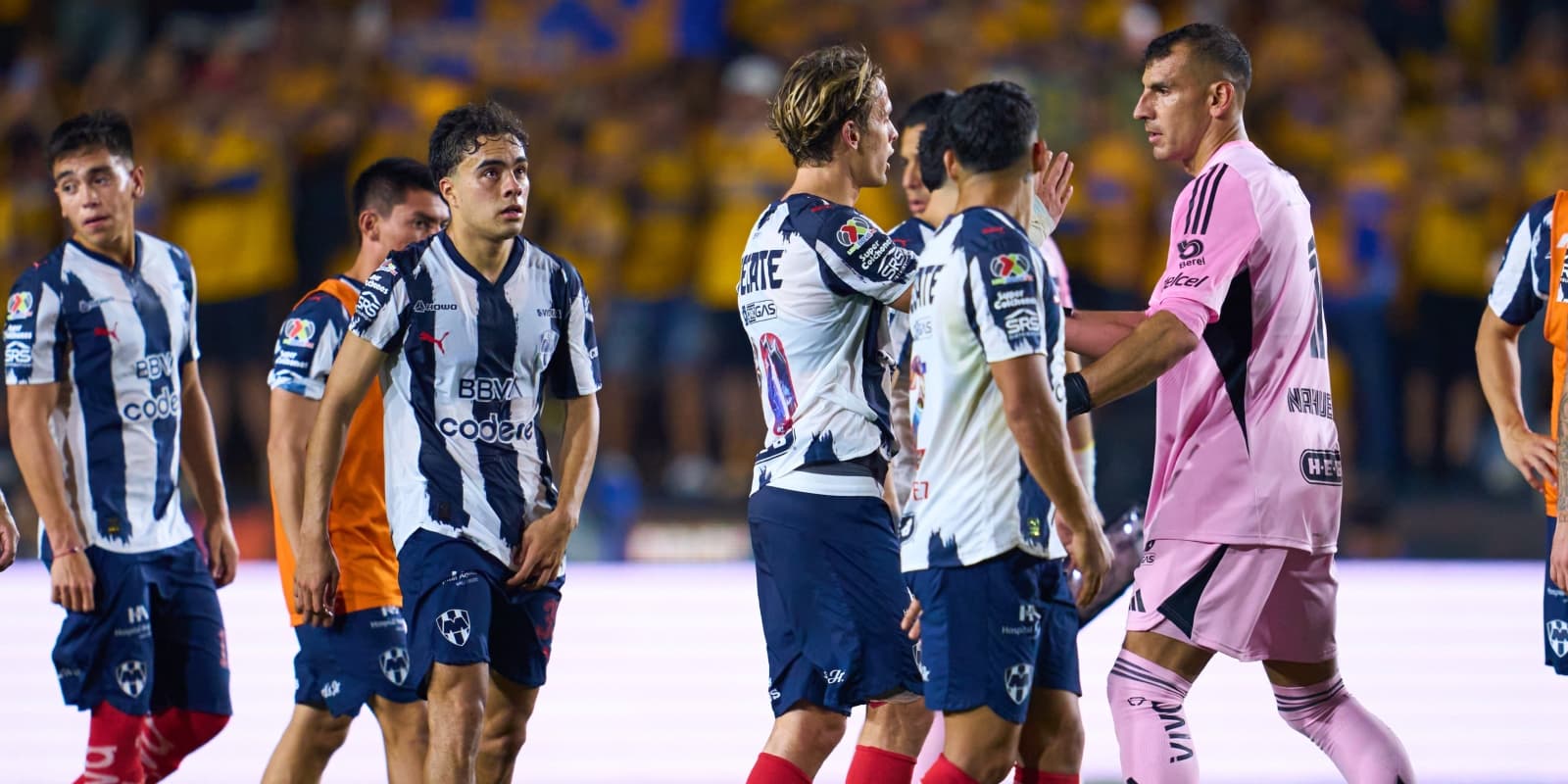 Conoce al jugador de Rayados que recibió duras críticas de su afición