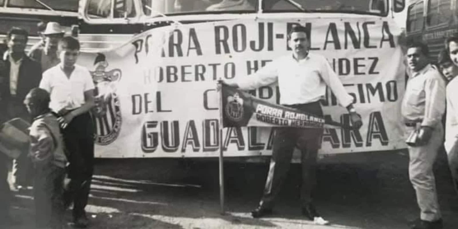 Conoce la historia de la primera porra de Chivas