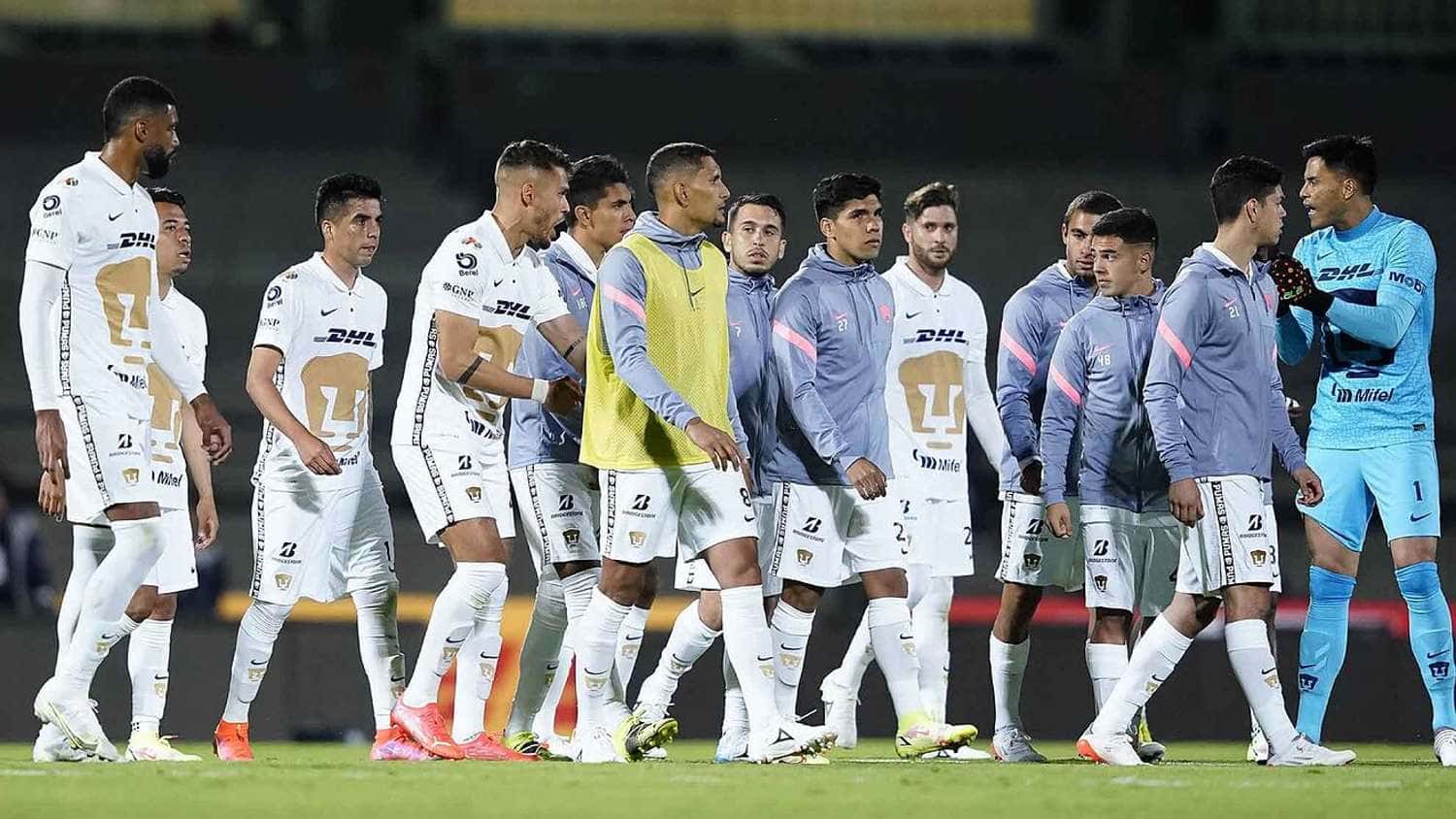 Cruz Azul envió una nueva oferta a Joaquín Montecinos para terminar con las esperanzas de Pumas de fichar al extremo chileno.