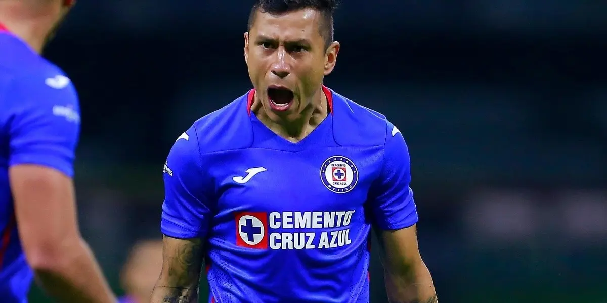 Cruz Azul es uno de los equipos más importantes de los últimos tiempos en la Liga MX, y su cantera ha tenido que ver en ello. La Máquina siempre tiene equipos competitivos donde se integran los jugadores formados en el club. Descubre a los 7 mejores canteranos de su historia.